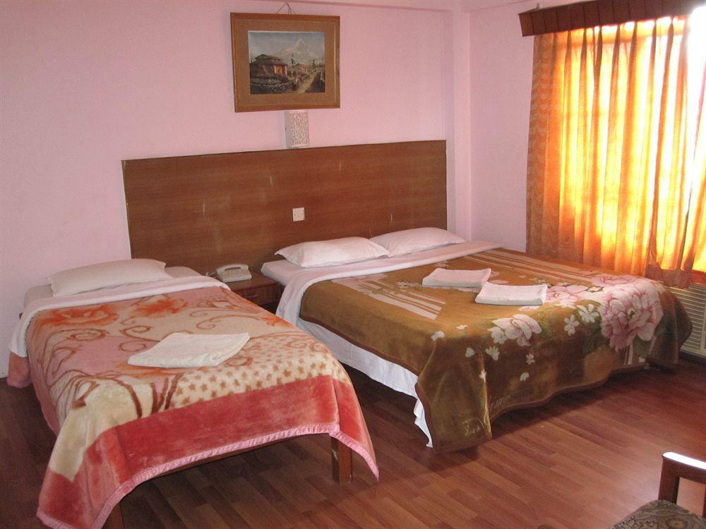 Tasi Dhargey Inn Kathmandu Exterior foto