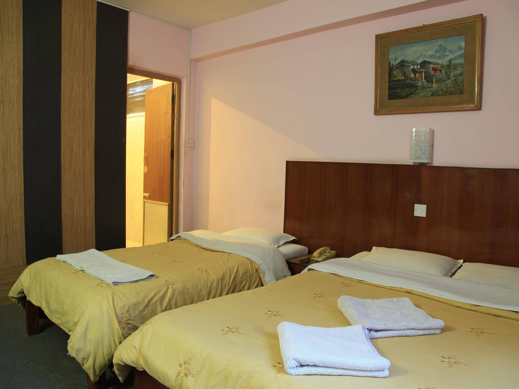 Tasi Dhargey Inn Kathmandu Exterior foto